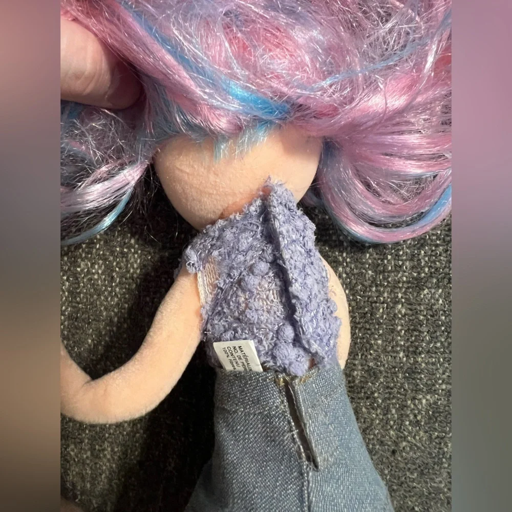 2008 TY Girlz Lovable Lilly Pink/Blue Hair Poseable Plush Doll